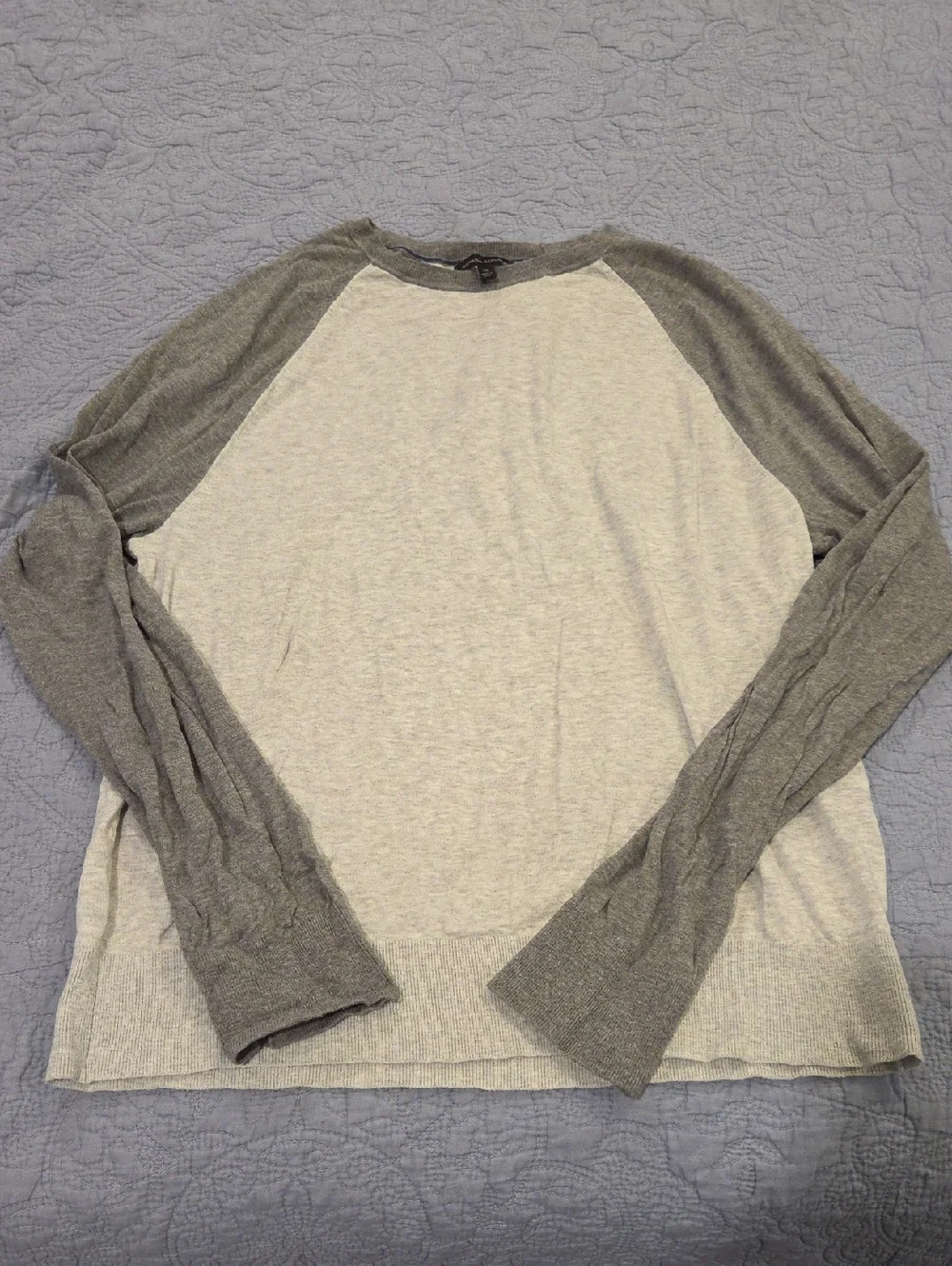 Banana Republic Two-Tone Gray Crewneck Sweater Size XL!